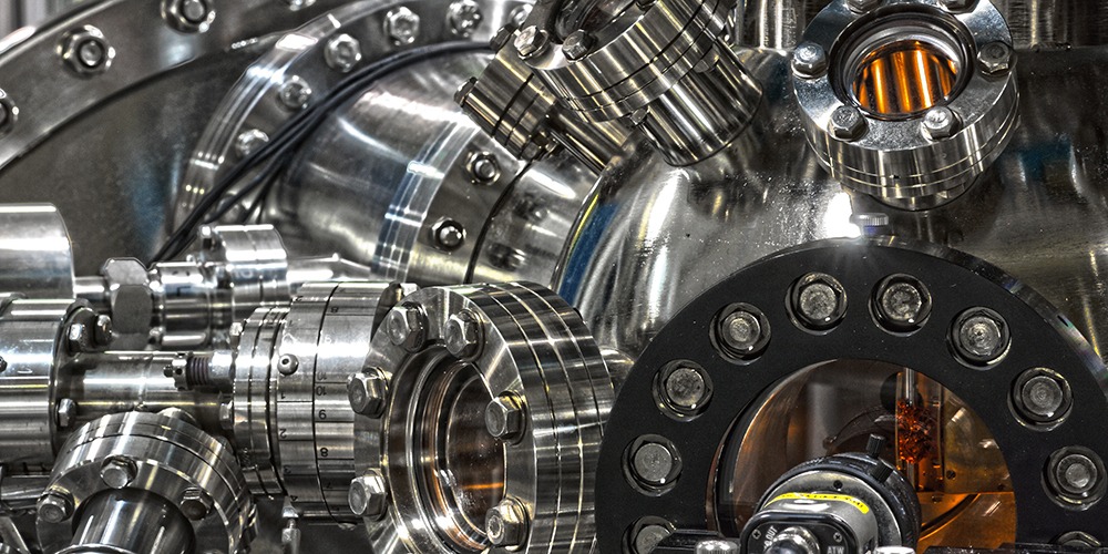 vacuum-chamber UHV